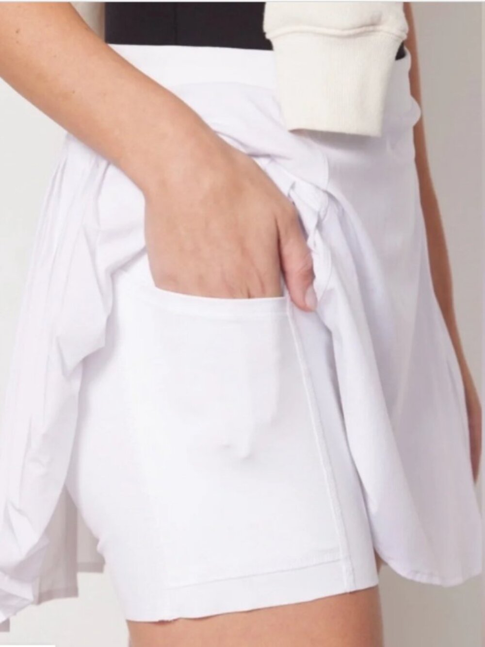 SPANX White Get Moving Skort; Size 1X - Picture 3 of 9